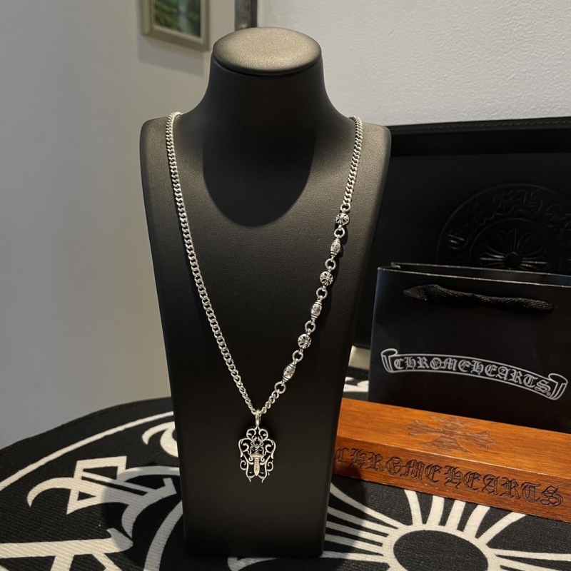 Ch**me He**ts necklaces
